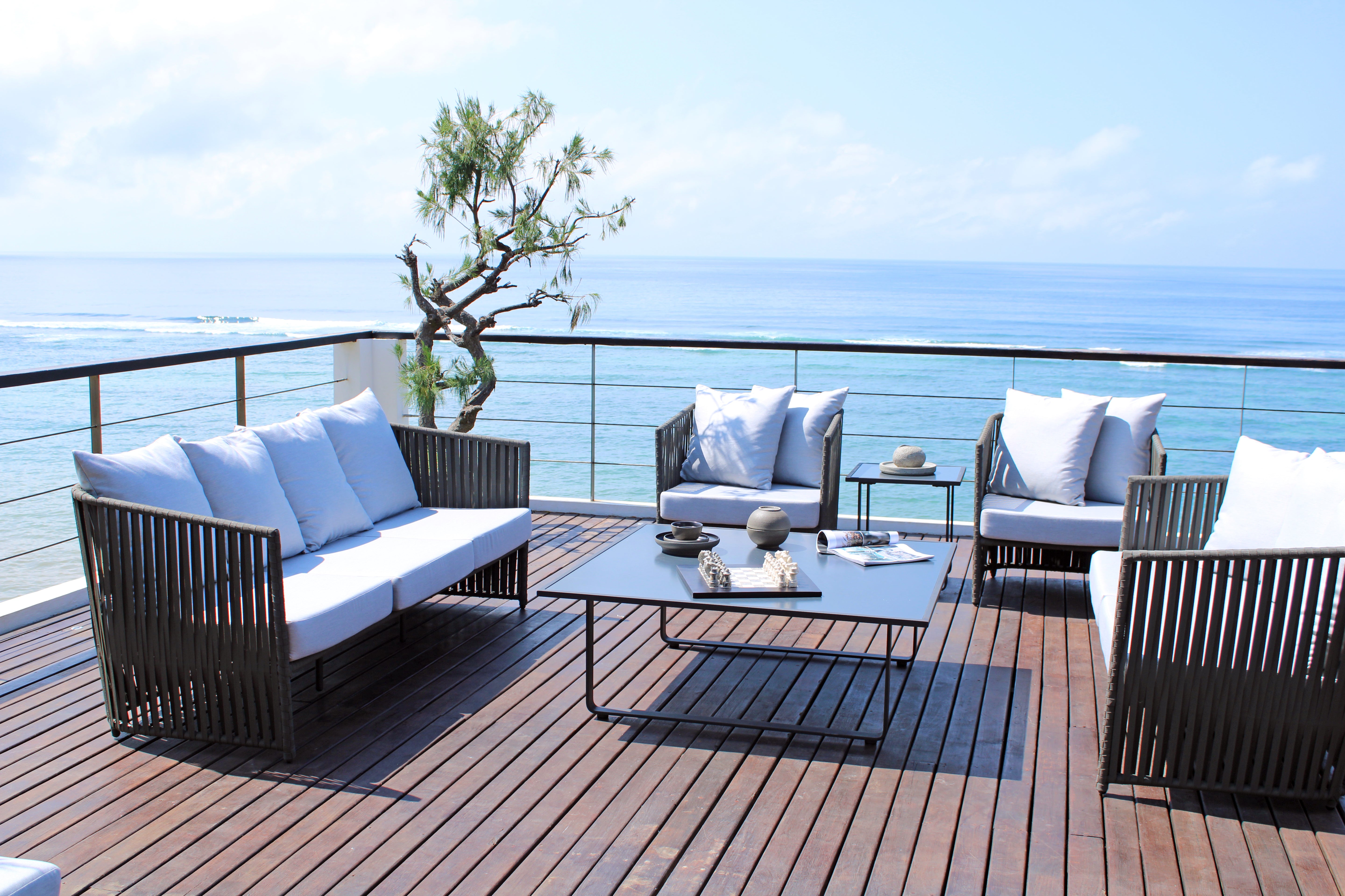 Luxury Skyline Milano Outdoor Sofa